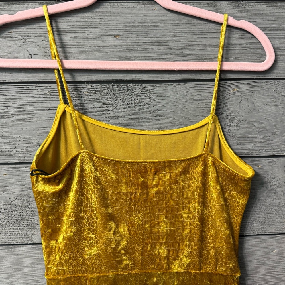NWT Saylor Yellow Gold Velvety Reptile Texture Dress XS Summer Club Party Date - Picture 12 of 16